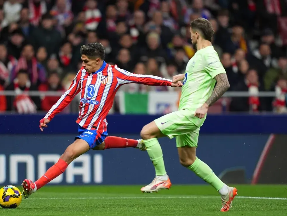 九游旧版本下载链接-内马尔焦点对战，穆古鲁扎与70激战巴塞罗那分钟，表现优异胜负难料！赛场气氛高涨的简单介绍