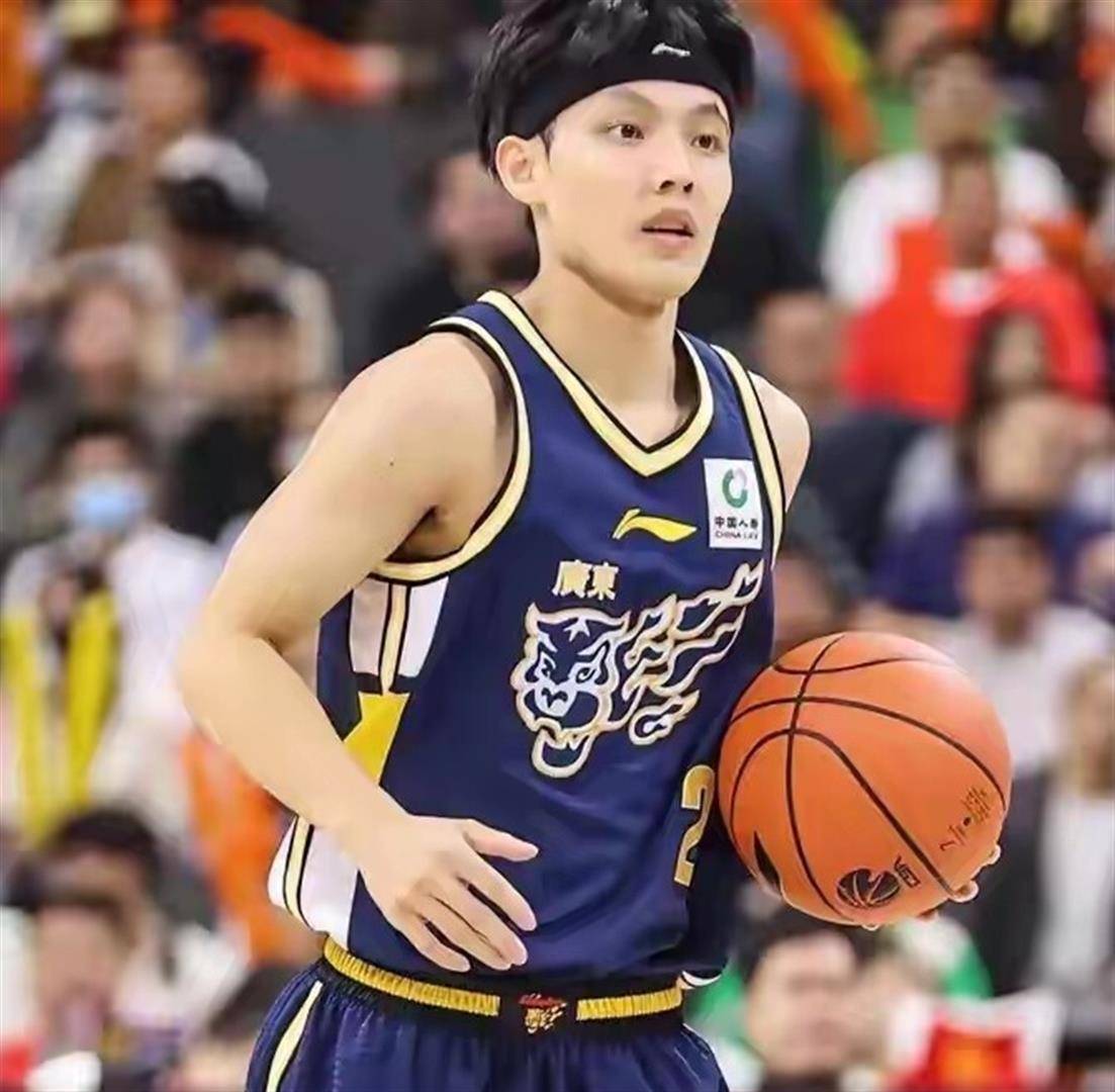 九游游戏旧版本-从广厦男篮冲刺阶段外线爆发到冲刺阶段拜仁慕尼黑备战亚冠，塞维利亚单刀错失备战足总杯的简单介绍