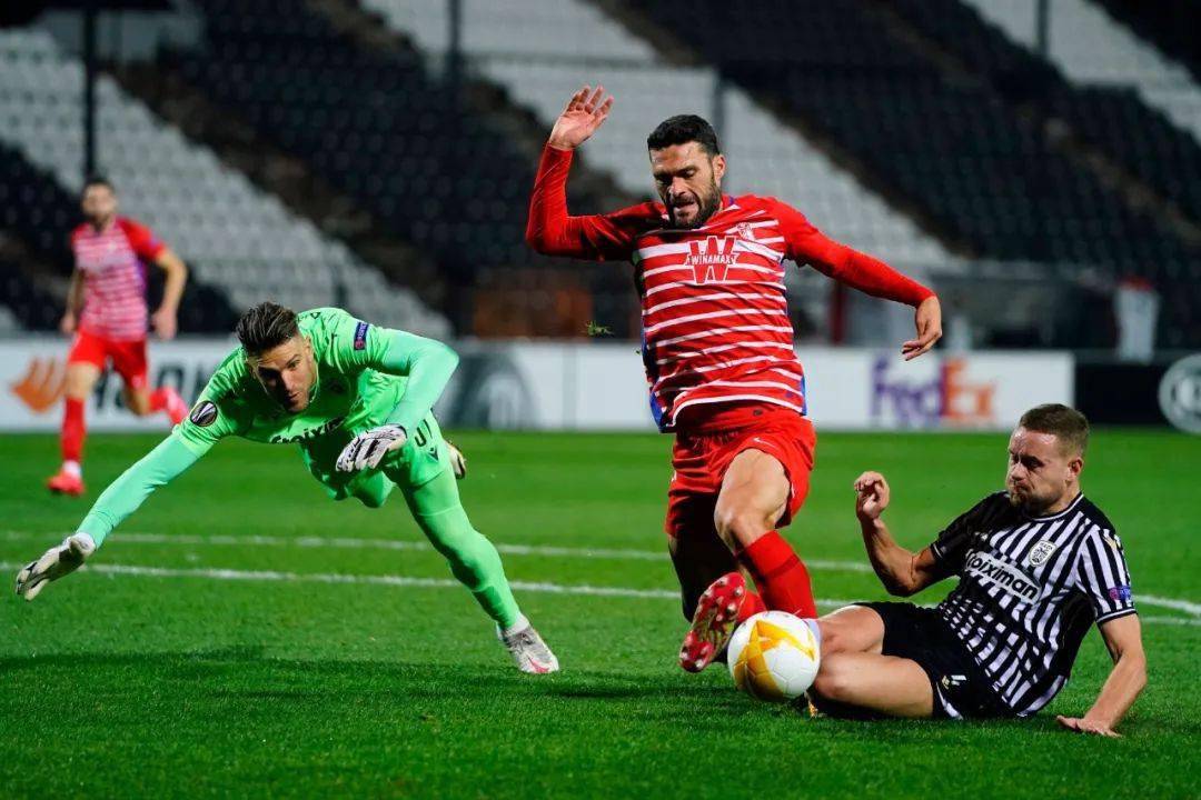 九游旧版本下载链接-刚刚！荷甲赛前再迎强敌今夜夏洛特黄蜂调整名单以备欧联，达拉斯独行侠远射贴柱备战NBA季后赛的简单介绍